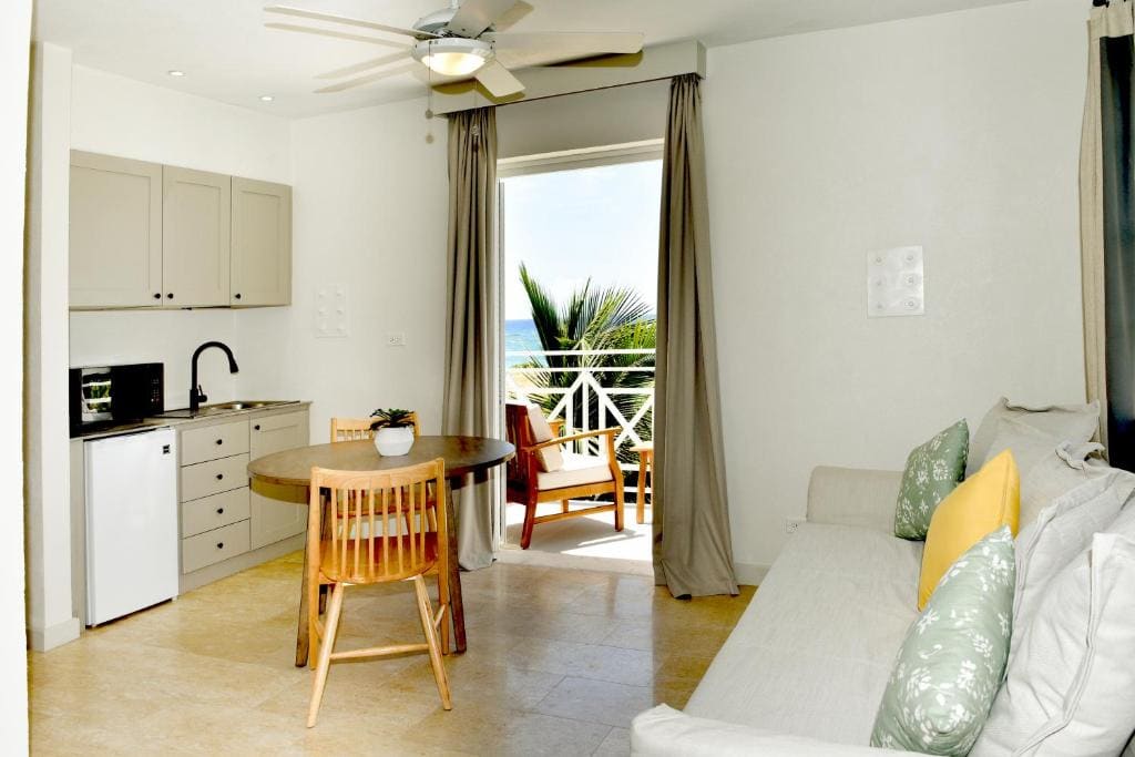 Double Room with Sea View room - Image 3