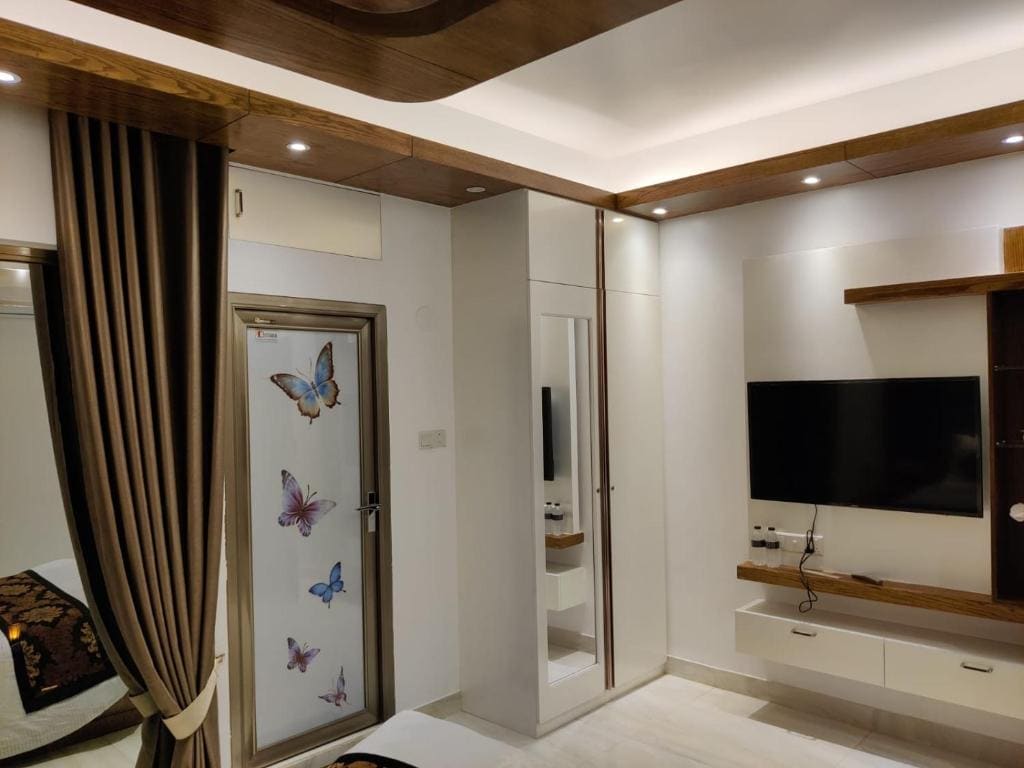 Queen Room room - Image 2