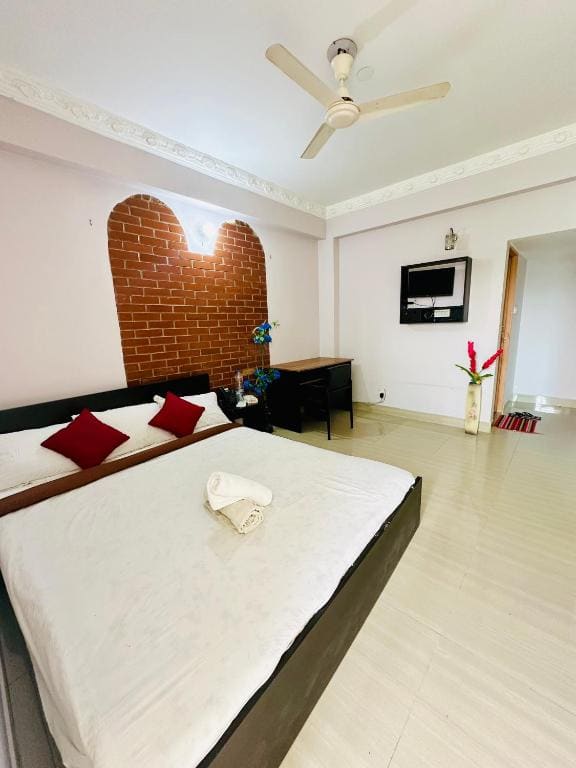 Deluxe Double Room room - Image 3