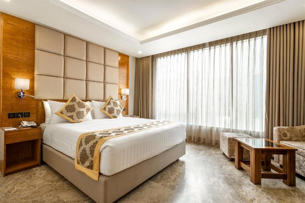 Deluxe King Room room - Image 1