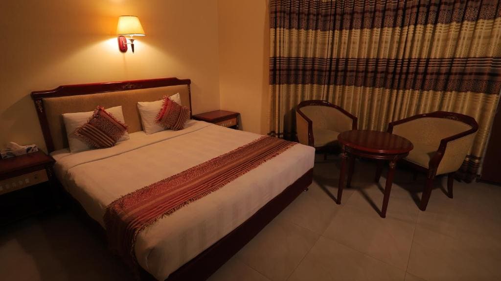 Deluxe Double Room with Bath room - Image 2