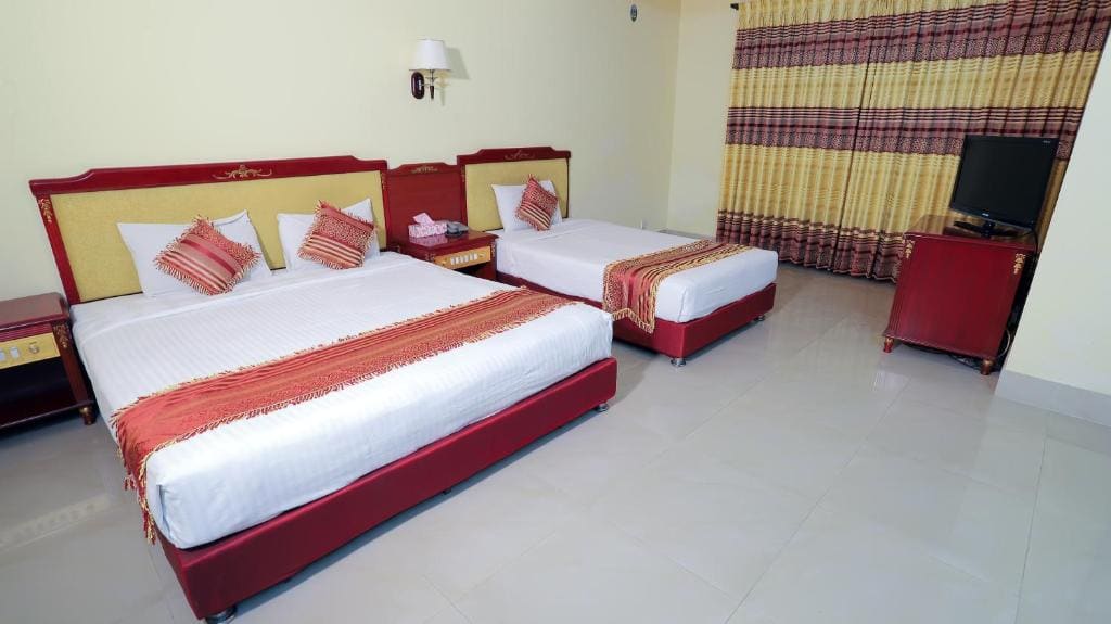 Suite with City View room - Image 2