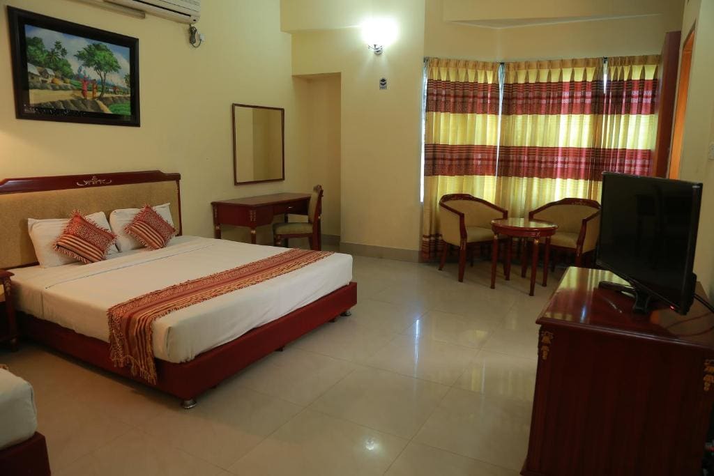 Triple Room with Bathroom room - Image 1
