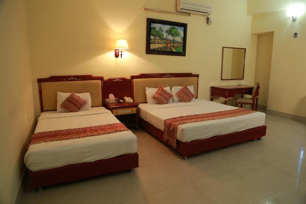 Triple Room with Bathroom room - Image 2