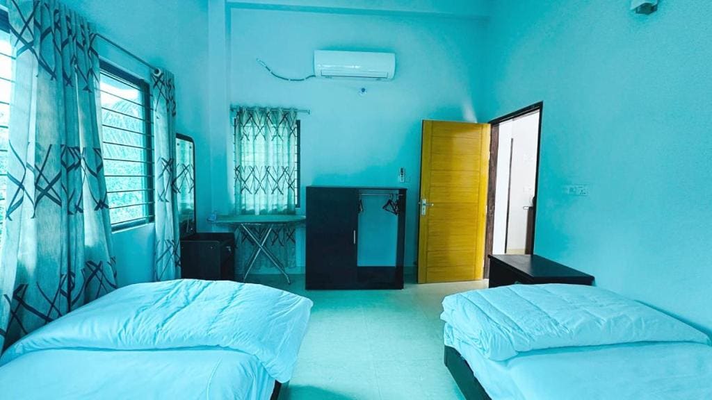 Superior Bungalow room - Image 3