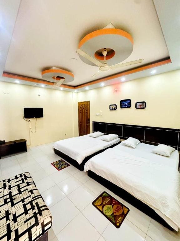 Quadruple Room room - Image 2