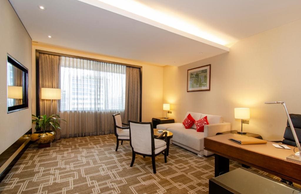 Executive Suite room - Image 2