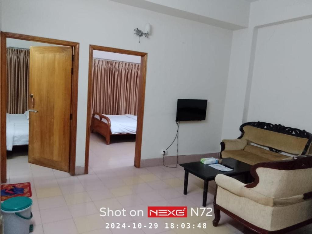 Deluxe Family Suite room - Image 1