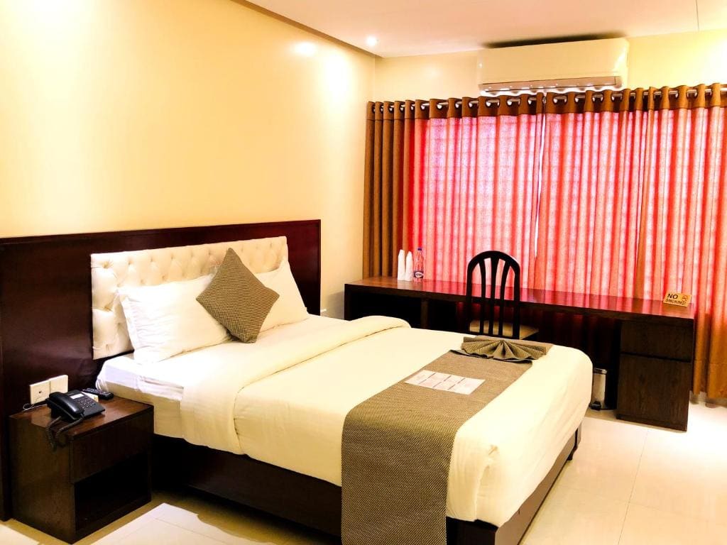Superior Queen Room room - Image 1