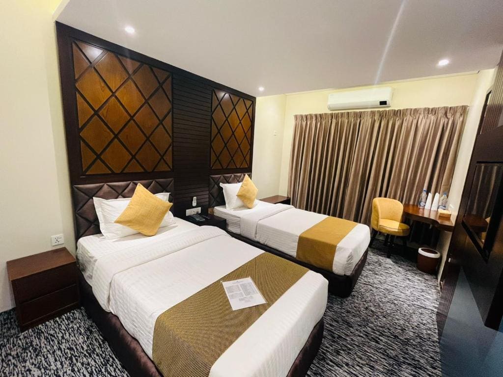 Twin Room with Mountain View room - Image 3