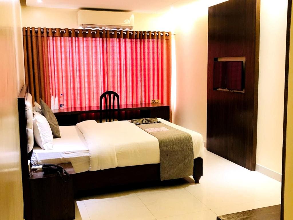 Superior Queen Room room - Image 2