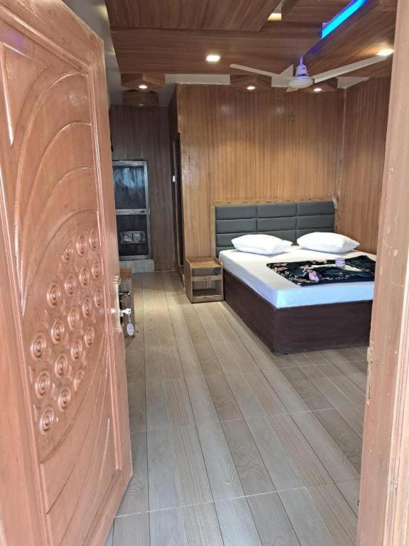 Deluxe Double Room room - Image 2