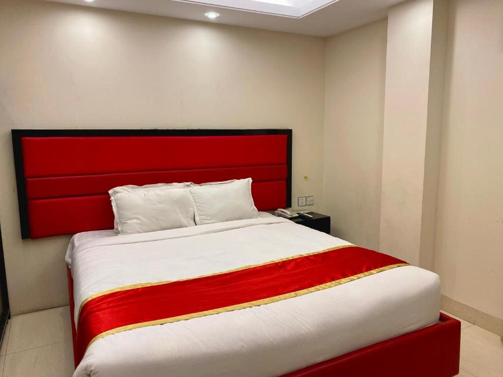 Deluxe Double Room room - Image 2