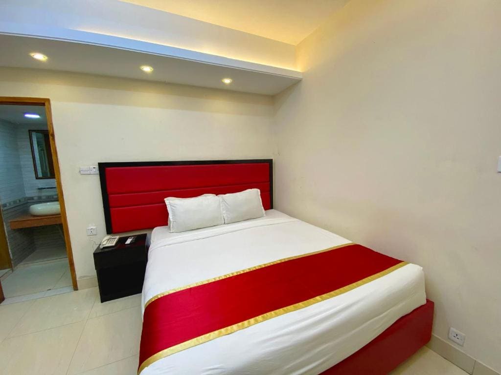 Deluxe Triple Room room - Image 1