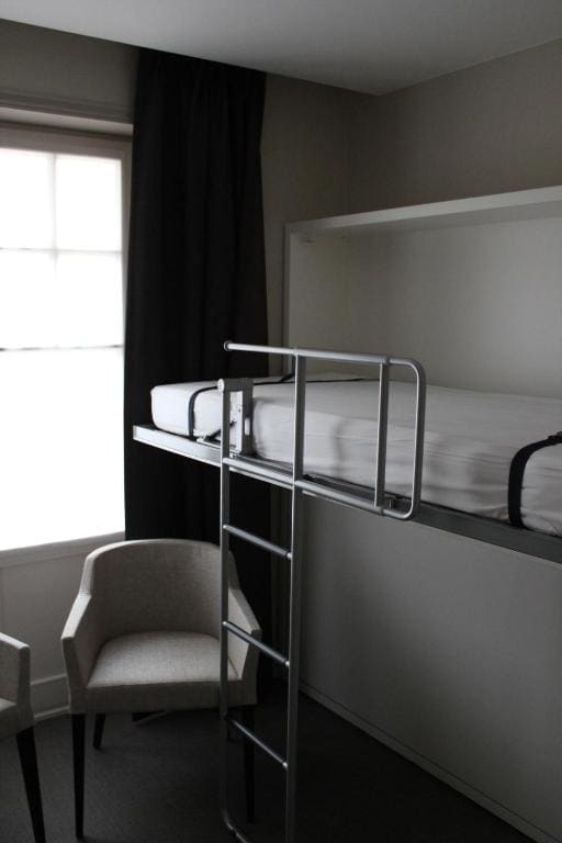 Family Room room - Image 2