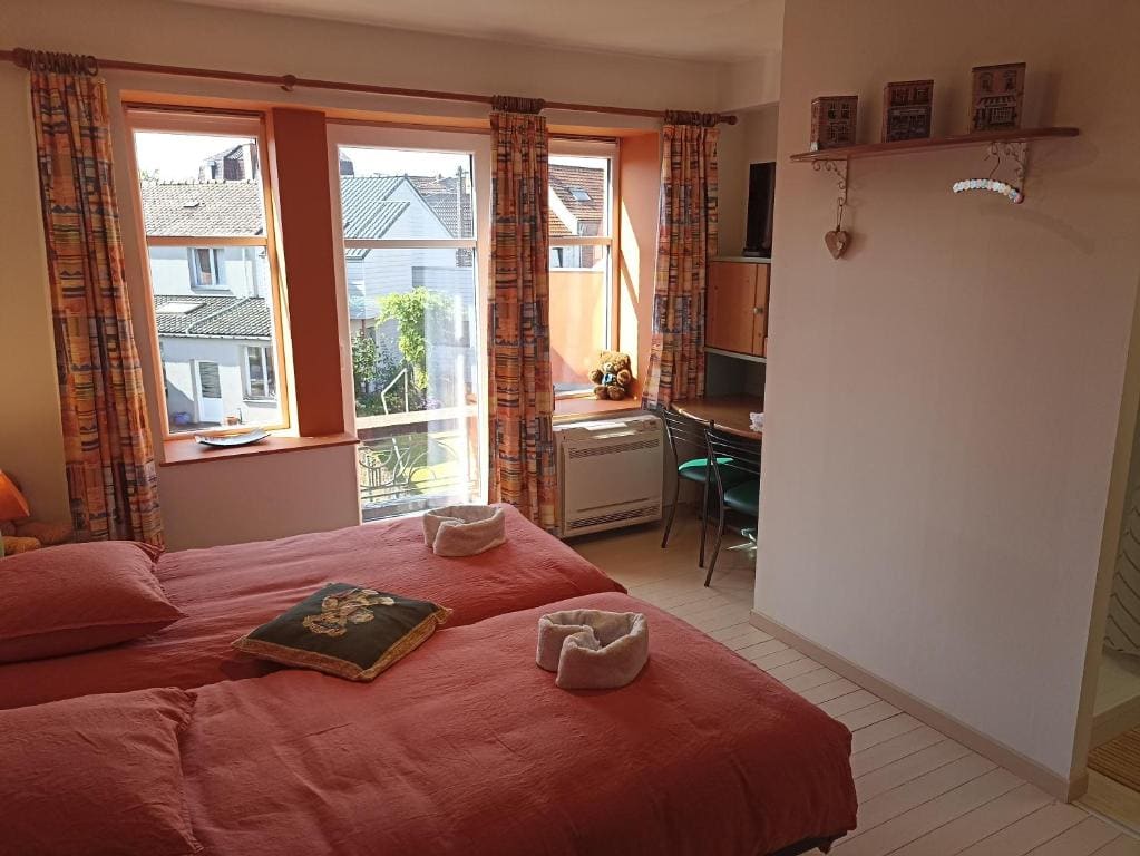 Twin Room with Private Bathroom room - Image 1