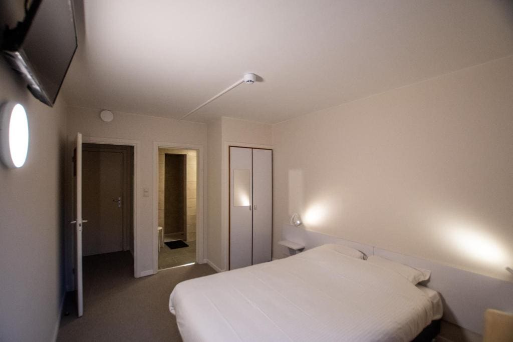 Standard Double Room room - Image 3