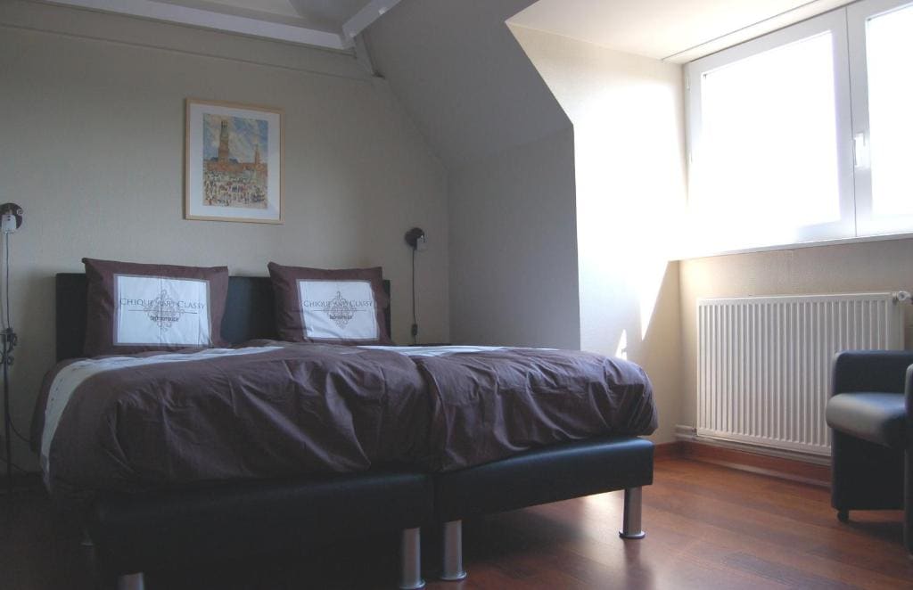 Double Room with Private Bathroom room - Image 1