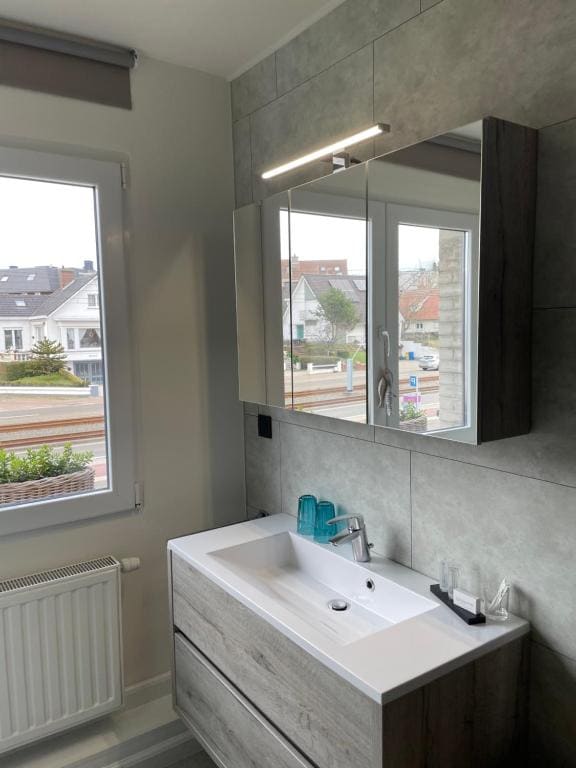 Double Room with Private Bathroom room - Image 3
