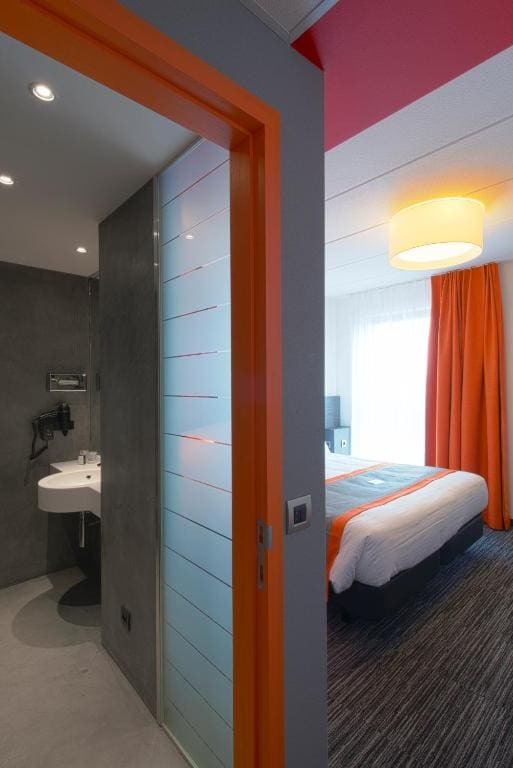 Standard Double or Twin Room room - Image 2