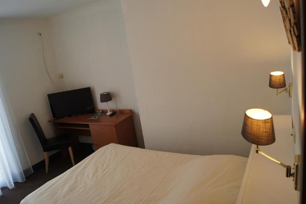 Budget Double Room room - Image 2