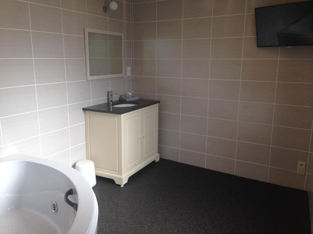 Deluxe Junior Suite room - Image 1