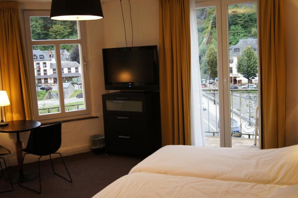 Superior Twin Room room - Image 1