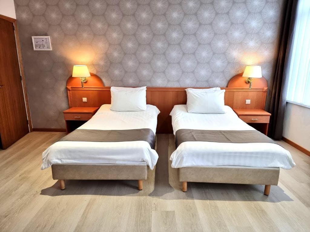 Standard Twin Room room - Image 2