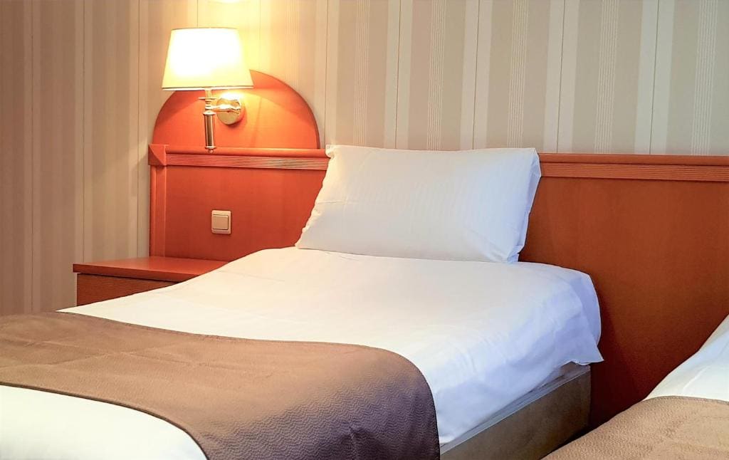 Standard Twin Room room - Image 1