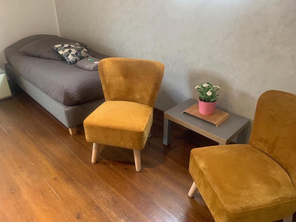 Family Room room - Image 2