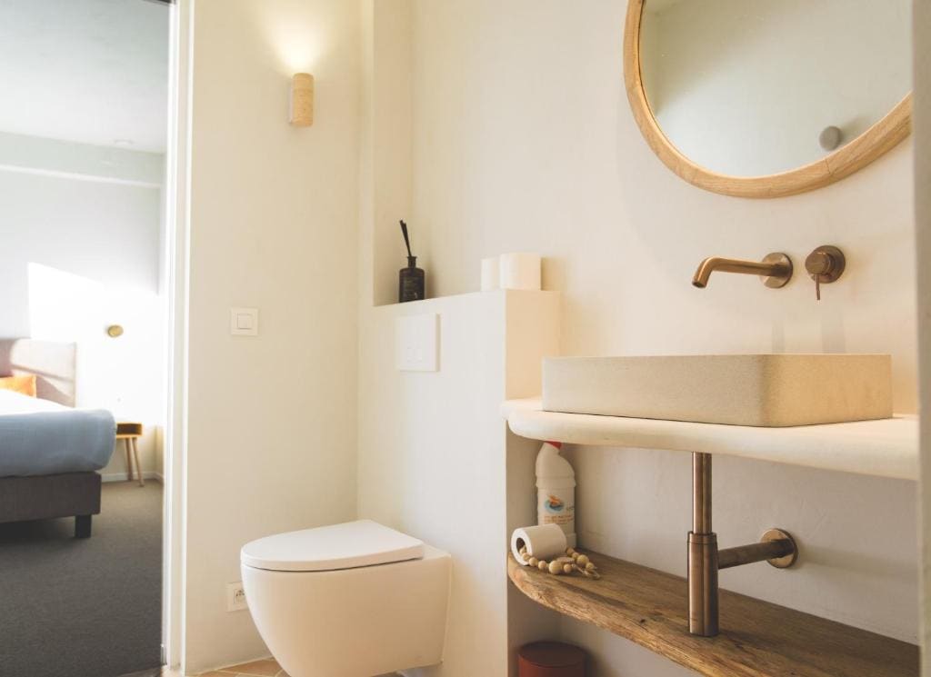 Standard Suite room - Image 3
