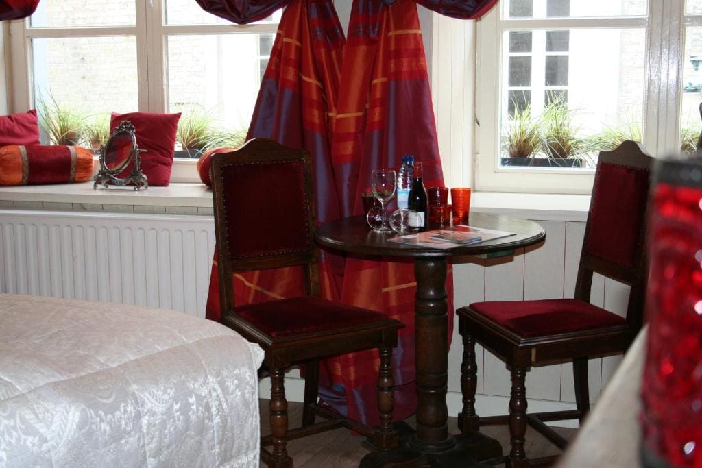 Standard Twin Room room - Image 3