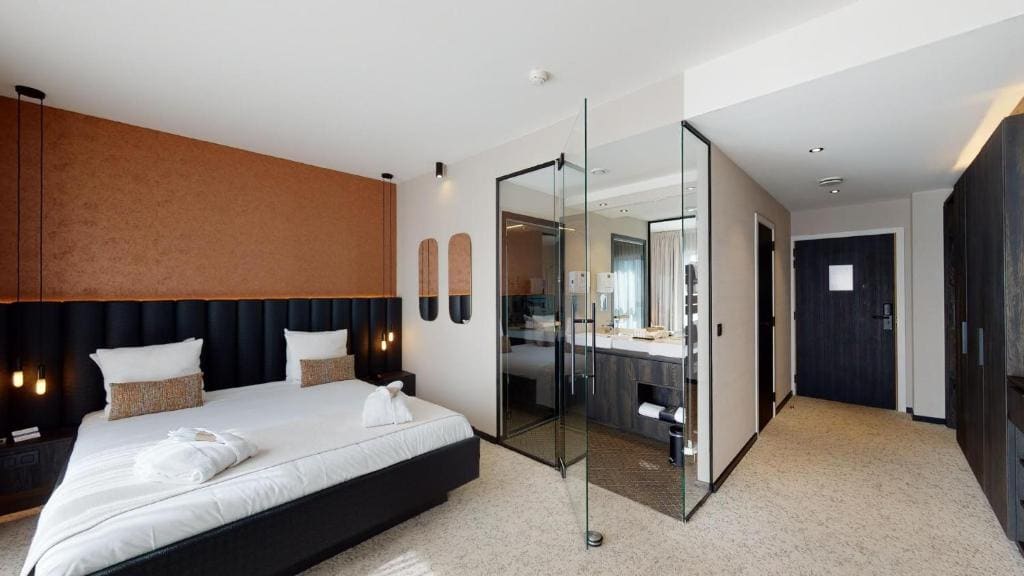 Superior Suite room - Image 1