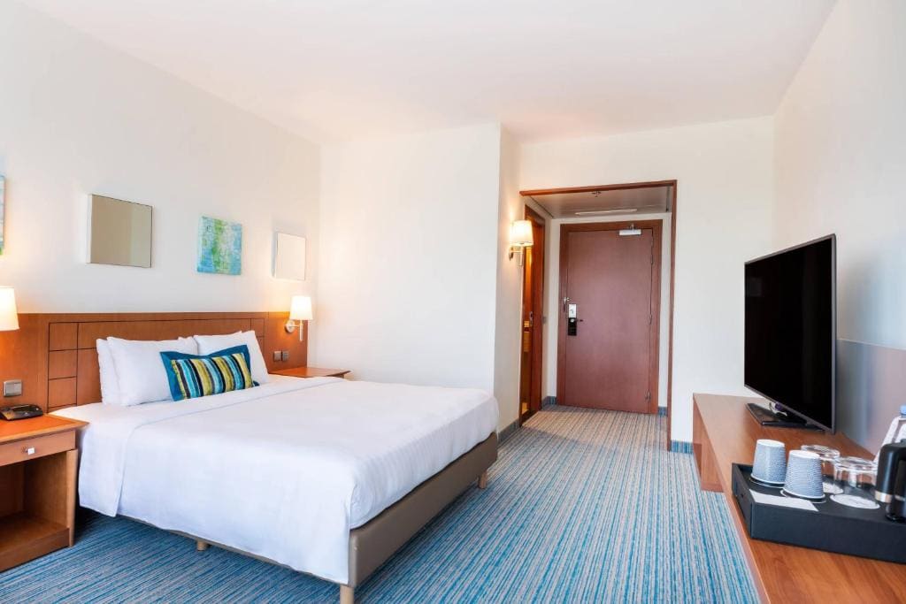 Deluxe Room, Guest room, 1 King room - Image 2
