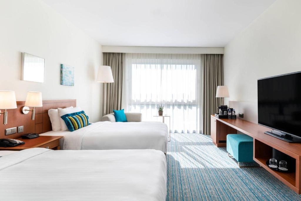 Twin Deluxe room, Guest room, 2 Twin/Single Bed(s) room - Image 2