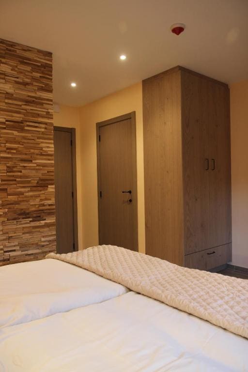 Deluxe Twin Room room - Image 2