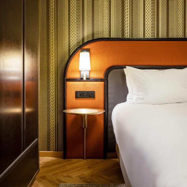 King Guest Room room - Image 1