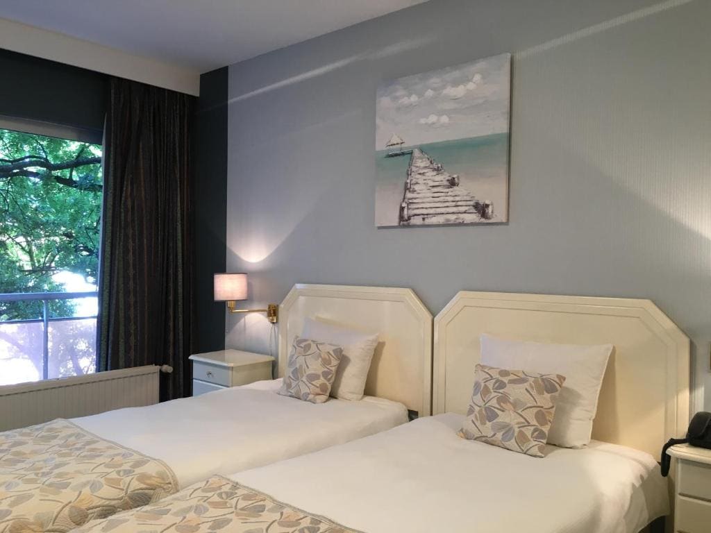Twin Room with Garden View room - Image 1
