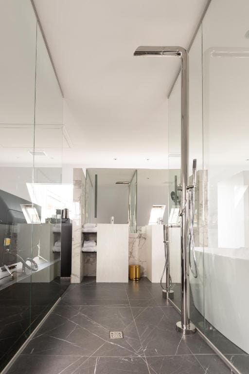 The Loft room - Image 2