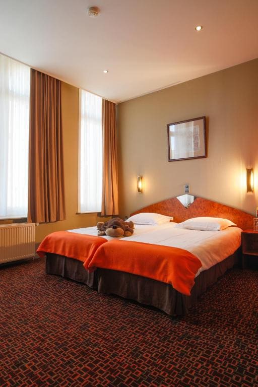 Comfort Twin Room room - Image 3