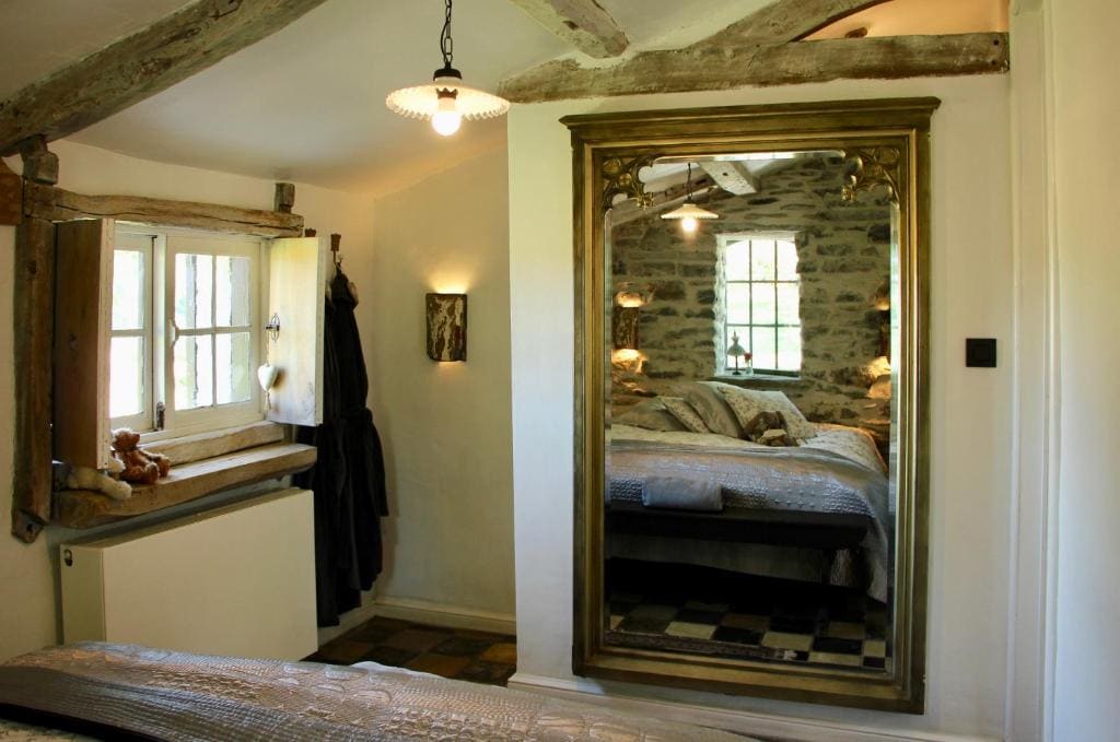 Deluxe Double Room with Shower room - Image 1