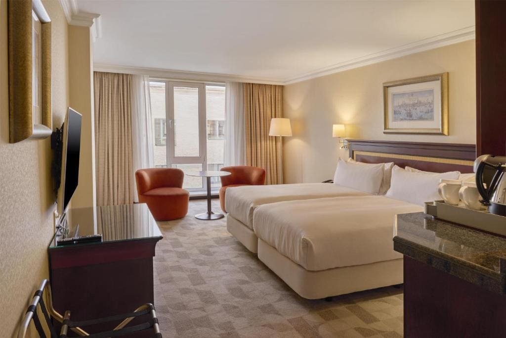 Executive Twin Room room - Image 1