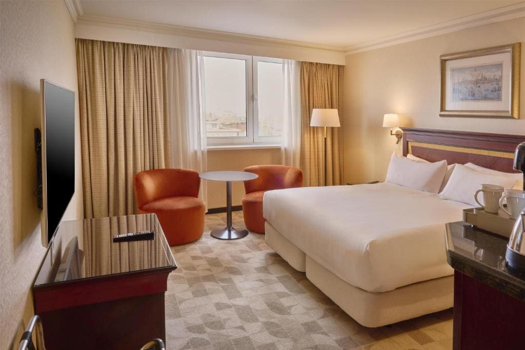 Groenplaats Suite room - Image 1