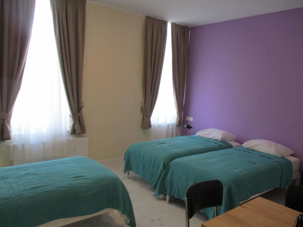 Standard Triple Room room - Image 1