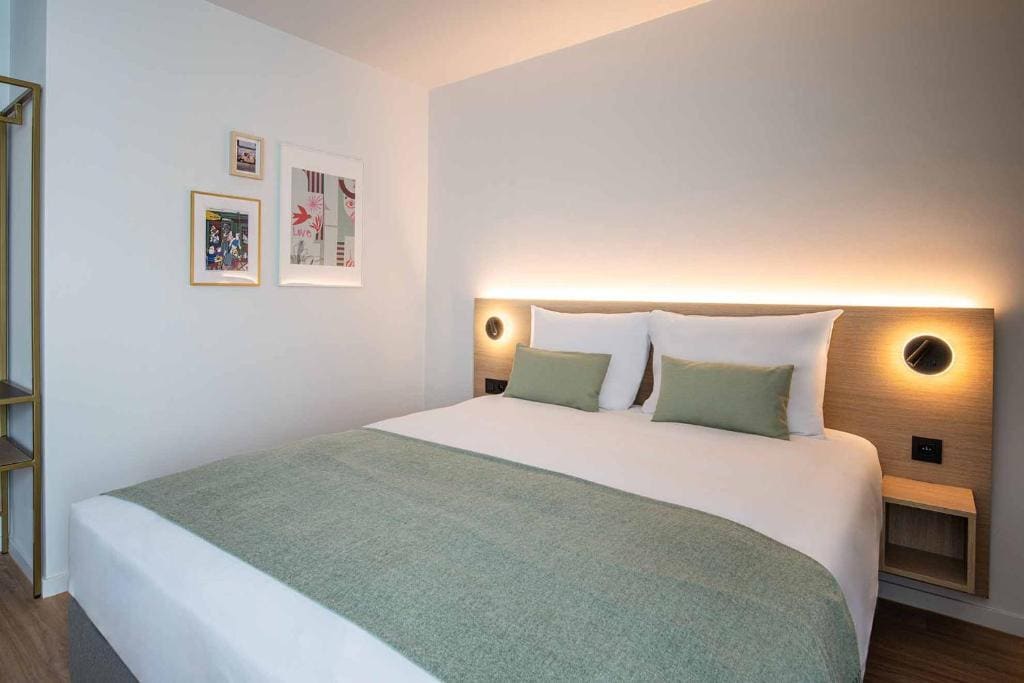 Deluxe Double Room room - Image 2