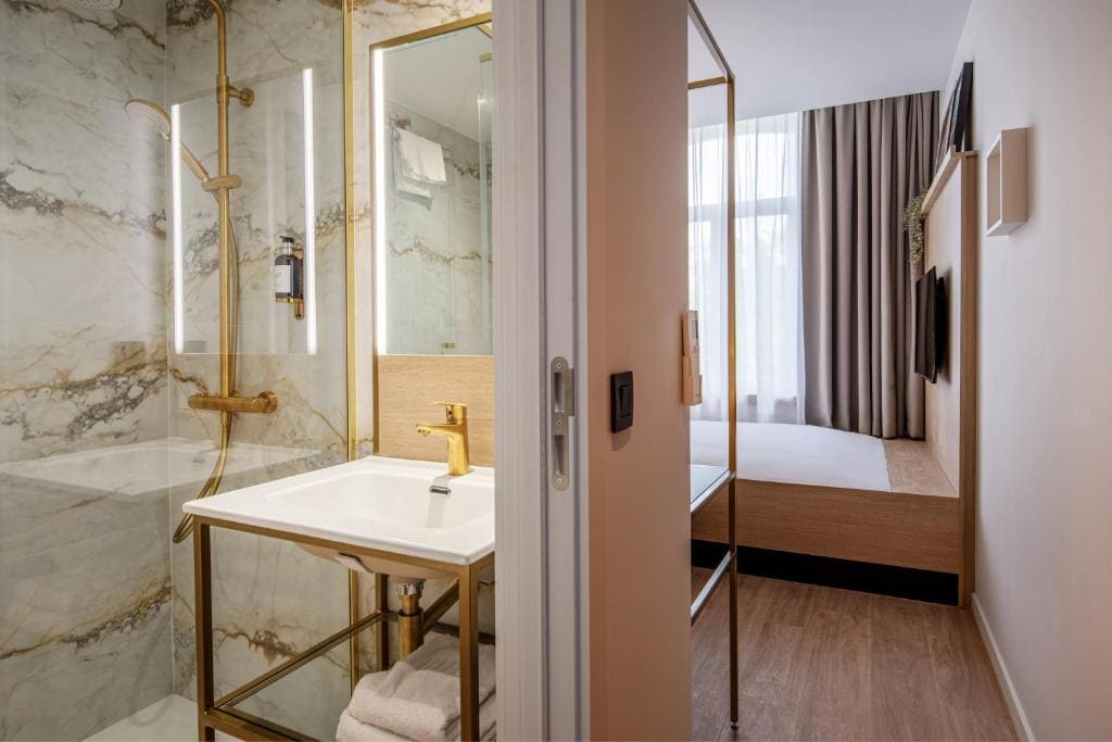 Small Double Room room - Image 1