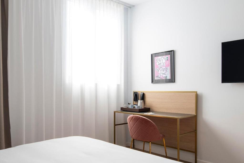 Deluxe Double Room room - Image 1