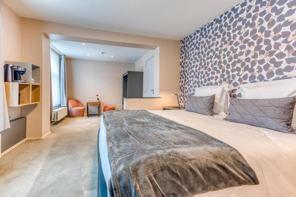 Deluxe Room room - Image 1