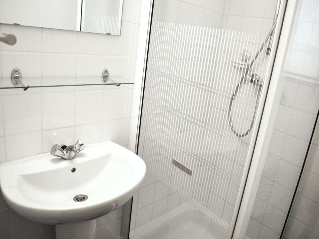 Standard Double Room room - Image 3