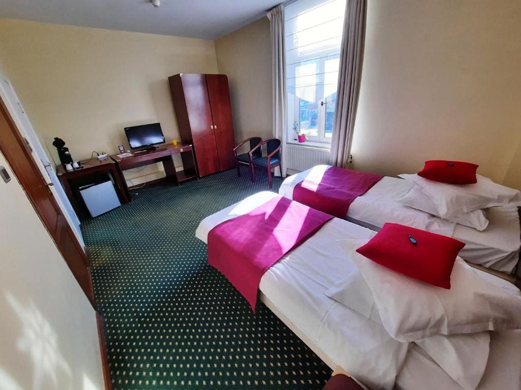 Twin Room room - Image 3